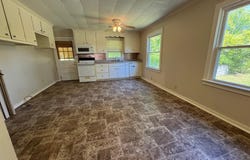 720 Hill Avenue, Guntersville, AL 35976