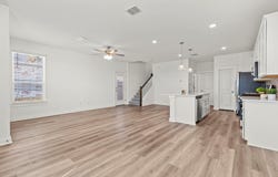 108 Hartson Dr, Taylor, TX 76574