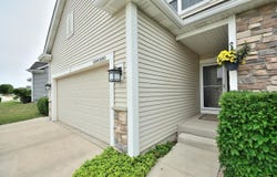 W206n16263 Marshland Dr, Jackson, WI 53037