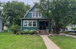 551 Kansas Ave SE, Huron, SD 57350