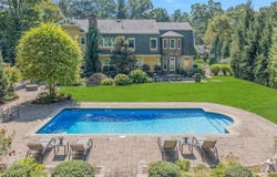 13 Split Rock Rd, Upper Saddle River Boro, NJ 07458-1510