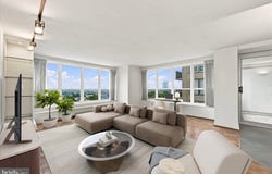 224-30 W RITTENHOUSE Square, PHILADELPHIA, PA 19103