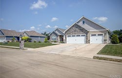 8909 Rock Creek Drive, St Jacob, IL 62281
