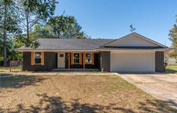 1300 Meadow CIR, Fort Smith, AR 72908