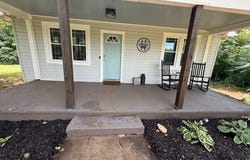 560 Evergreen Ave., Appomattox, VA 24522