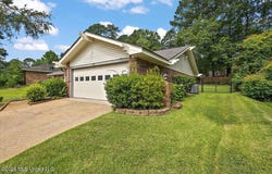 55 Sunline Drive, Brandon, MS 39042