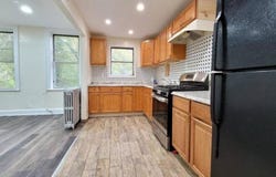 89-17 JAMAICA AVE, Woodhaven, NY 11421