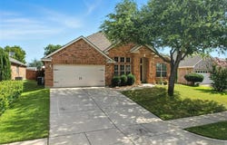 516 Griffith Drive, Saginaw, TX 76179