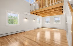 8 58th St, Newburyport, MA 01950