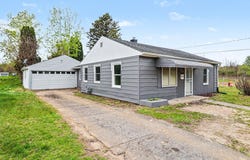1515 Dean Drive, Albion, MI 49224