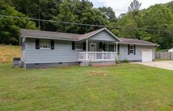 1287 Harvey Creek Road, Hamlin, WV 25523