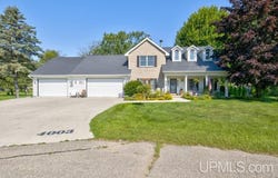 4003 Michigan Shores, Menominee, MI 49858