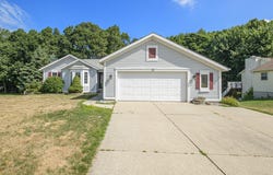 73 Teasel Street NE, Comstock Park, MI 49321