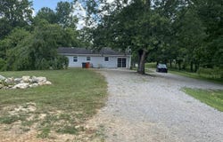 1088 Wonderland Cavern Road, Cecilia, KY 42724
