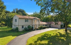 1450 Lenox Road, Bloomfield Twp, MI 48304