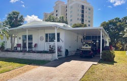 751 10th St E, Palmetto, FL 34221