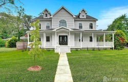 303 Grove Avenue, Metuchen, NJ 08840