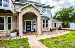 171 Pin Oak Crossing, Elgin, TX 78621