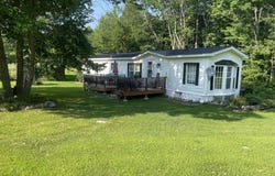 90 Bemis Road, Harmony, ME 04942