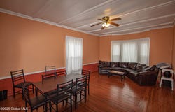 27 Kingsboro Avenue, Gloversville, NY 12078