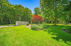 3988 Lake Road, Conneaut, OH 44030