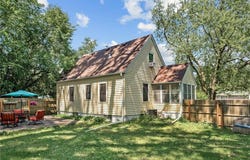 2901 W Old Shakopee Road, Bloomington, MN 55431