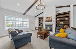 1062 Oak View Ct, Tipton, IA 52772
