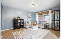 2310 Shamrock Ln, Canonsburg, PA 15317