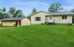 21090 Sycamore Street NW, Oak Grove, MN 55011