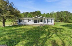 235 Kirk Road NW, White, GA 30184