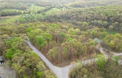 Hummingbird Lane, Warsaw, MO 65355