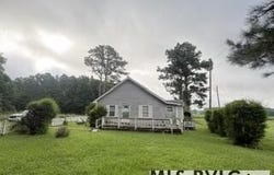 816 Quebec Rd., Harrellsville, NC 27942