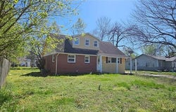 415 E Gladys Street, Sikeston, MO 63801