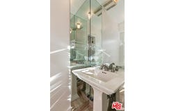 502 N Palm Dr, Beverly Hills, CA 90210