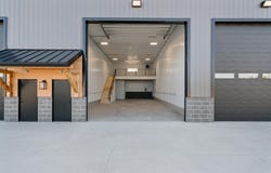 5384 Commerce Boulevard, Indian River, MI 49749
