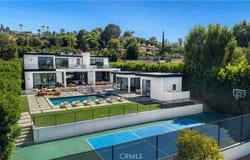 4940 Brewster Drive, Tarzana, CA 91356