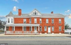 258 BALTIMORE STREET, HANOVER, PA 17331