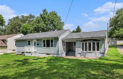1014 Cheyenne Street, Leavenworth, KS 66048