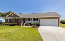 117 Buds Lane, Cedar Point, NC 28584
