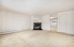 2 Eagle Run, Warwick, RI 02818