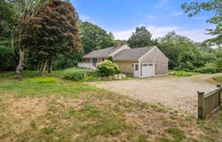 15 Thorwald Place, Yarmouth Port, MA 02675