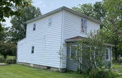 1409 W King Street, Garrett, IN 46738