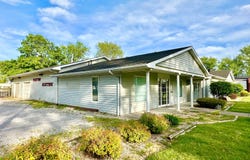 904 N. Main Street, Flora, IL 62839
