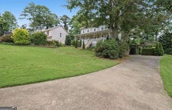 720 Creek Trail NW, Kennesaw, GA 30144