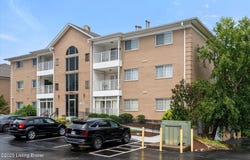 8505 Atrium Dr, Louisville, KY 40220