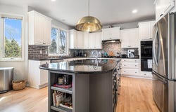 9037 Yorkshire Drive, Saline, MI 48176