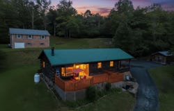 142 Hippy Hollow Rd, Cleveland, VA 24225