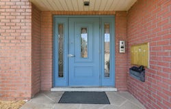100 E OAK TERRACE DRIVE, LEESBURG, FL 34748