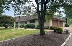 1306 Eastwood Drive, Clarion, PA 16214