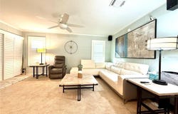 124 E SAINT ANNES Circle, APOLLO BEACH, FL 33572